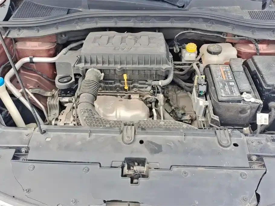 Roewe RX3 2018 1.6L CVT Flagship Edition — миниатюра 9