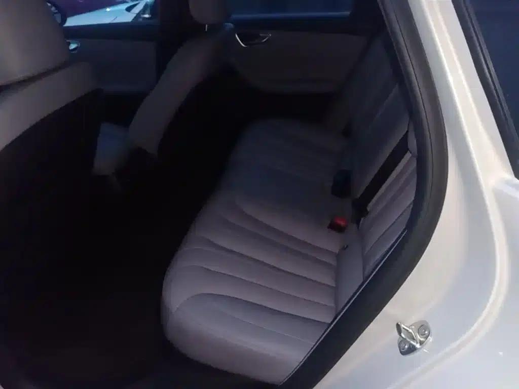 Roewe M7 DMH 2025 160km Premium Edition — миниатюра 17