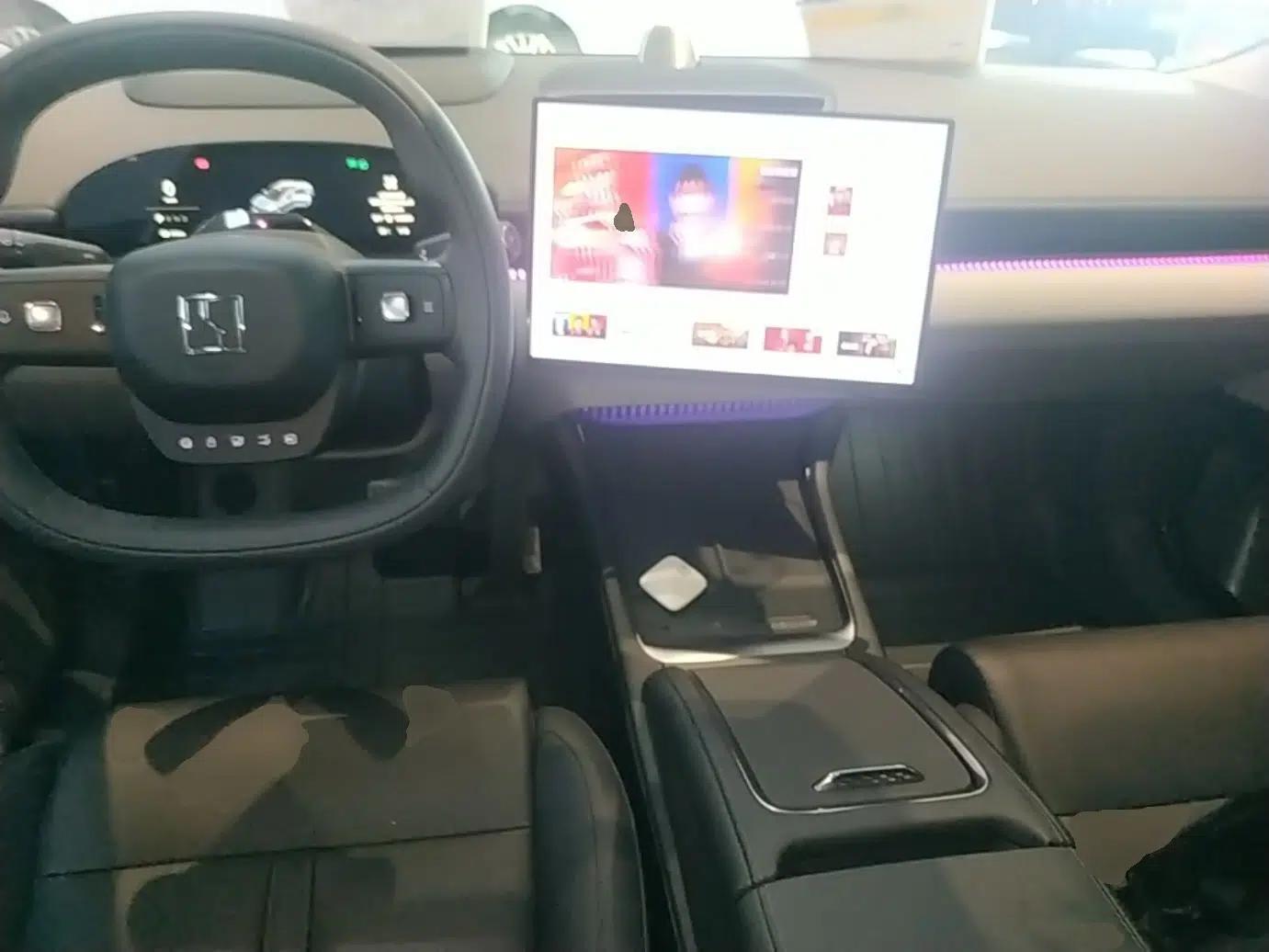 Zeekr 007 2025 Rear-Drive Intelligent Driving Version 75 kWh — миниатюра 13