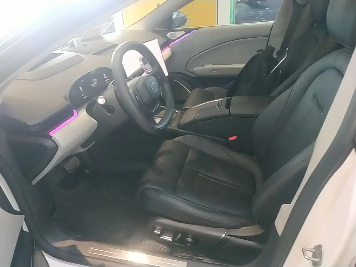 Zeekr 007 2025 Rear-Drive Intelligent Driving Version 75 kWh — миниатюра 18