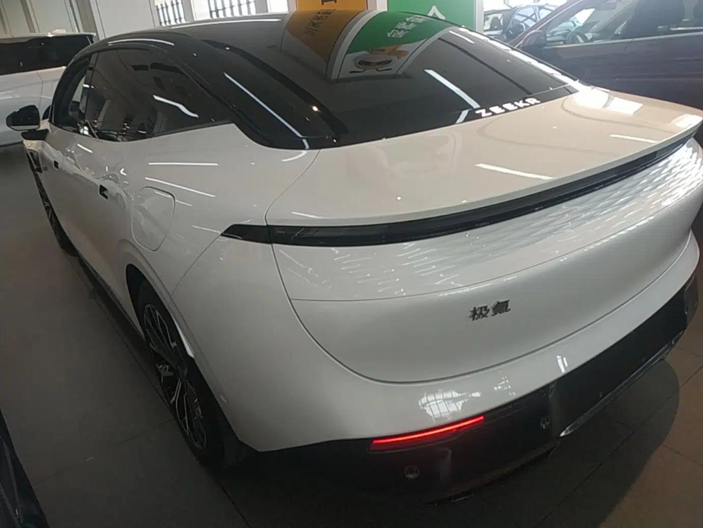 Zeekr 007 2025 Rear-Drive Intelligent Driving Version 75 kWh — миниатюра 4