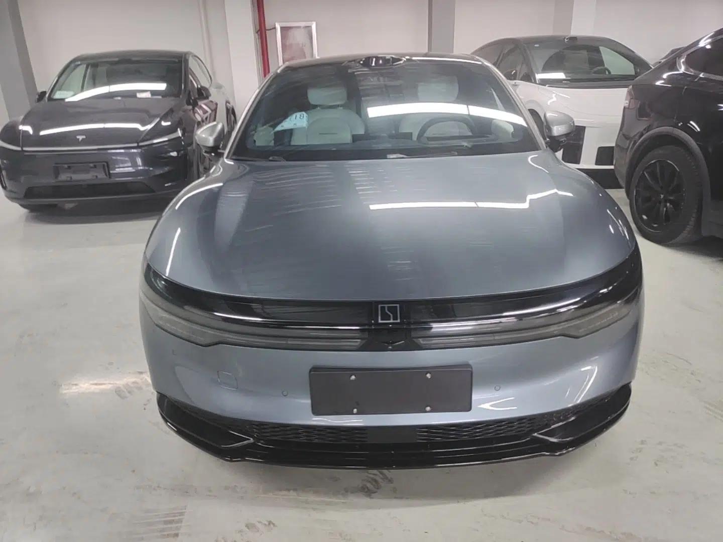Zeekr 007 2024 Rear-Drive Intelligent Driving Version 75 kWh — миниатюра 2