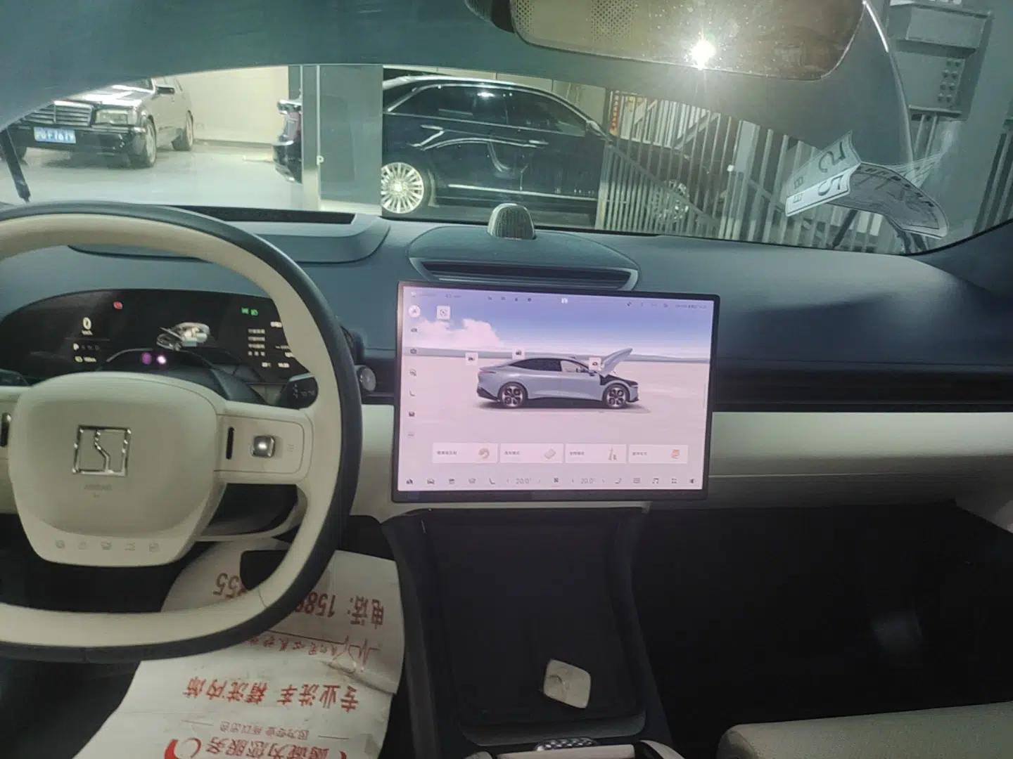 Zeekr 007 2024 Rear-Drive Intelligent Driving Version 75 kWh — миниатюра 16