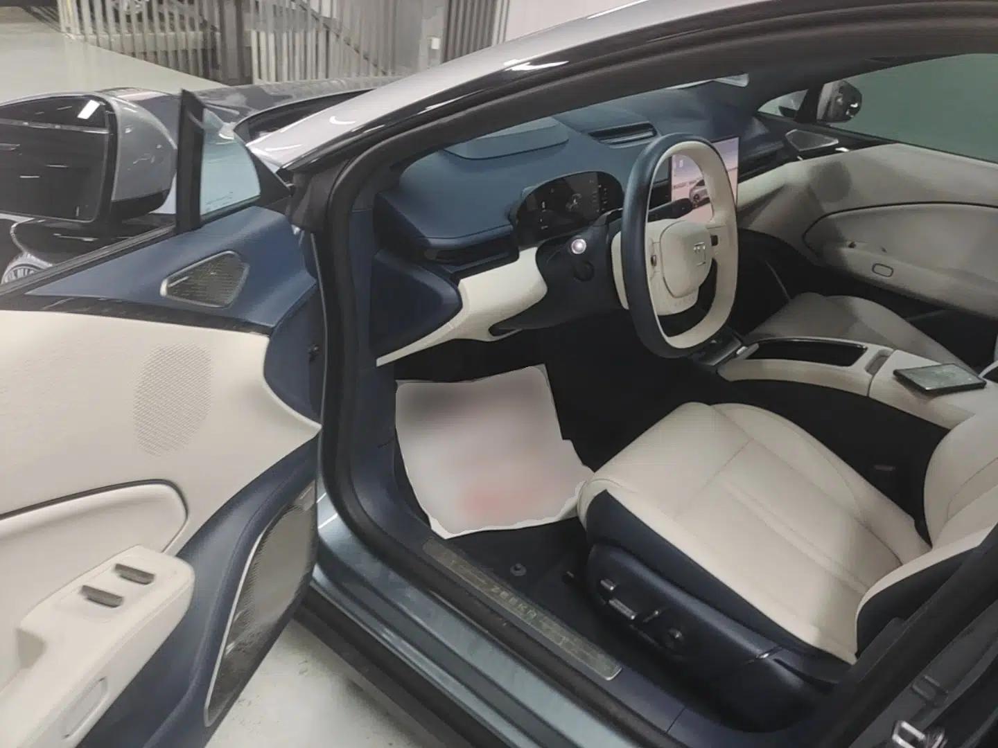 Zeekr 007 2024 Rear-Drive Intelligent Driving Version 75 kWh — миниатюра 19