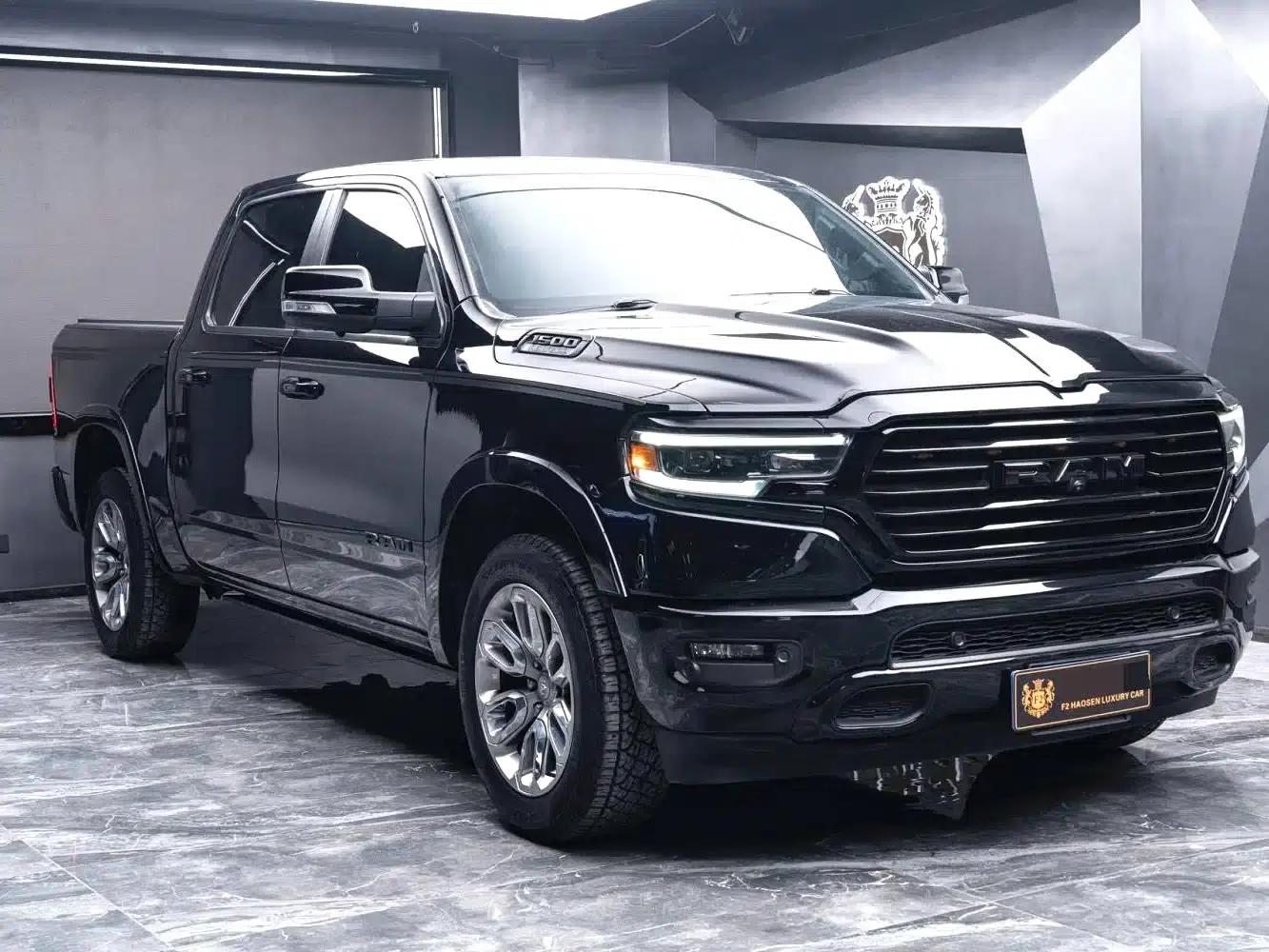 RAM Trucks 2019 5.7L Automatic — миниатюра 4