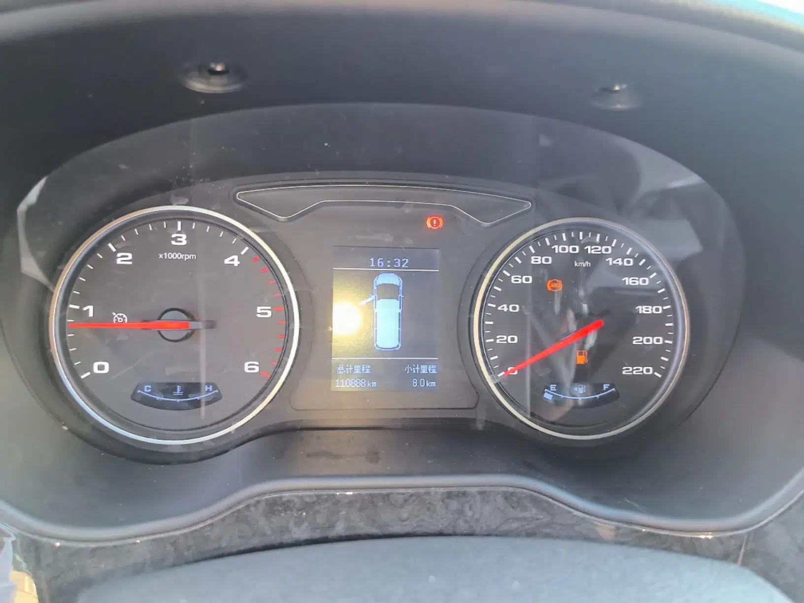 JAC Refine M4 2017 1.9T Diesel Manual Luxury Model — миниатюра 15