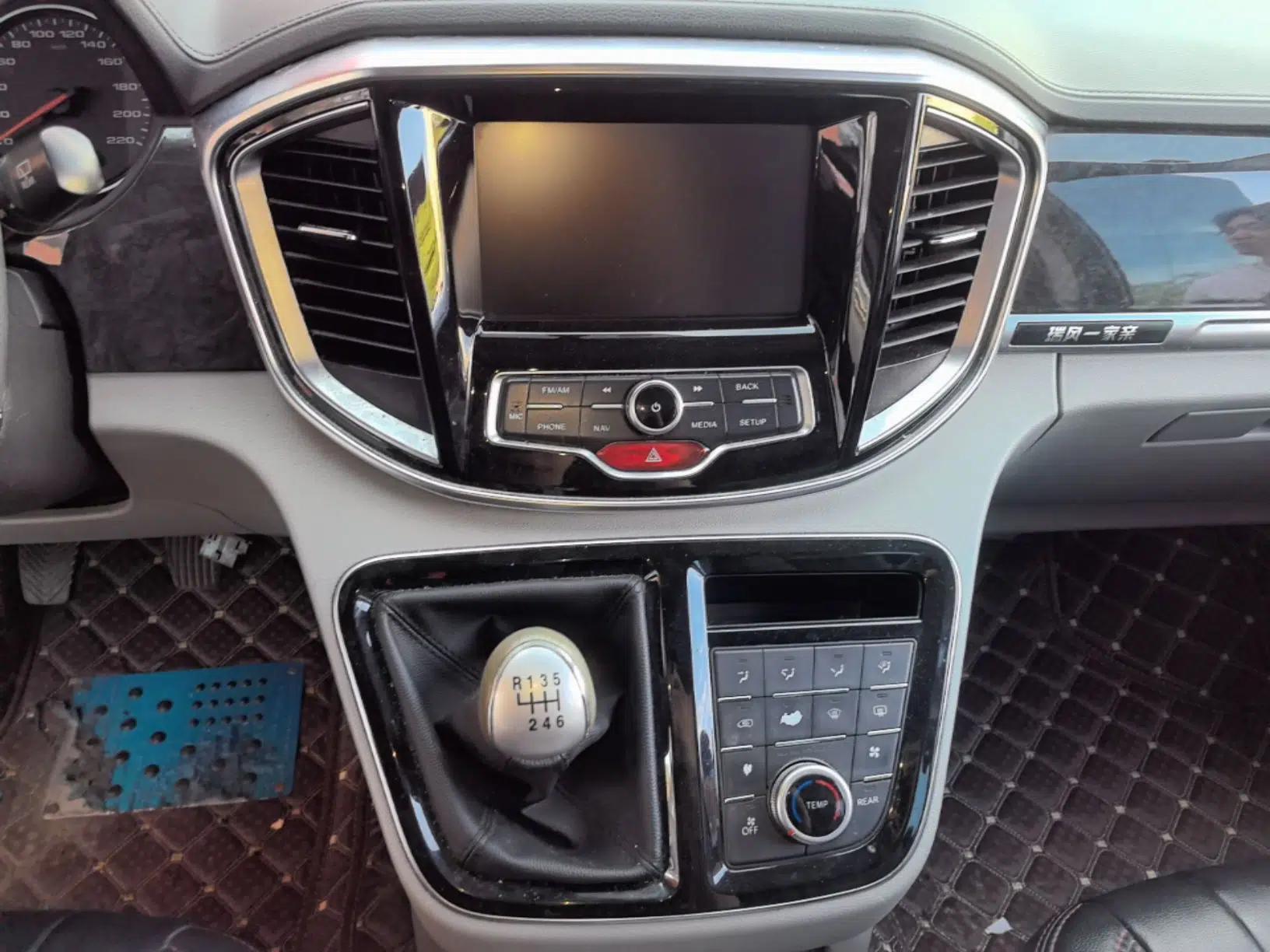 JAC Refine M4 2017 1.9T Diesel Manual Luxury Model — миниатюра 16