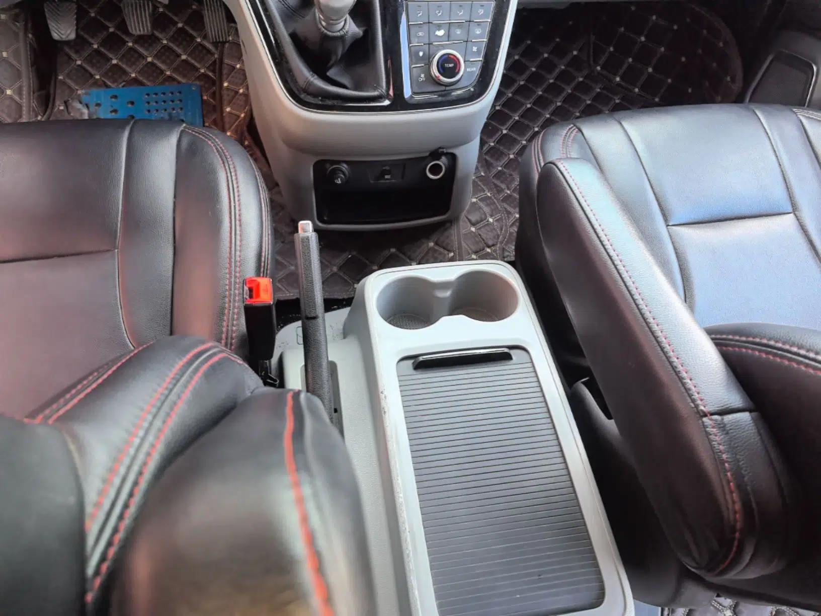 JAC Refine M4 2017 1.9T Diesel Manual Luxury Model — миниатюра 17