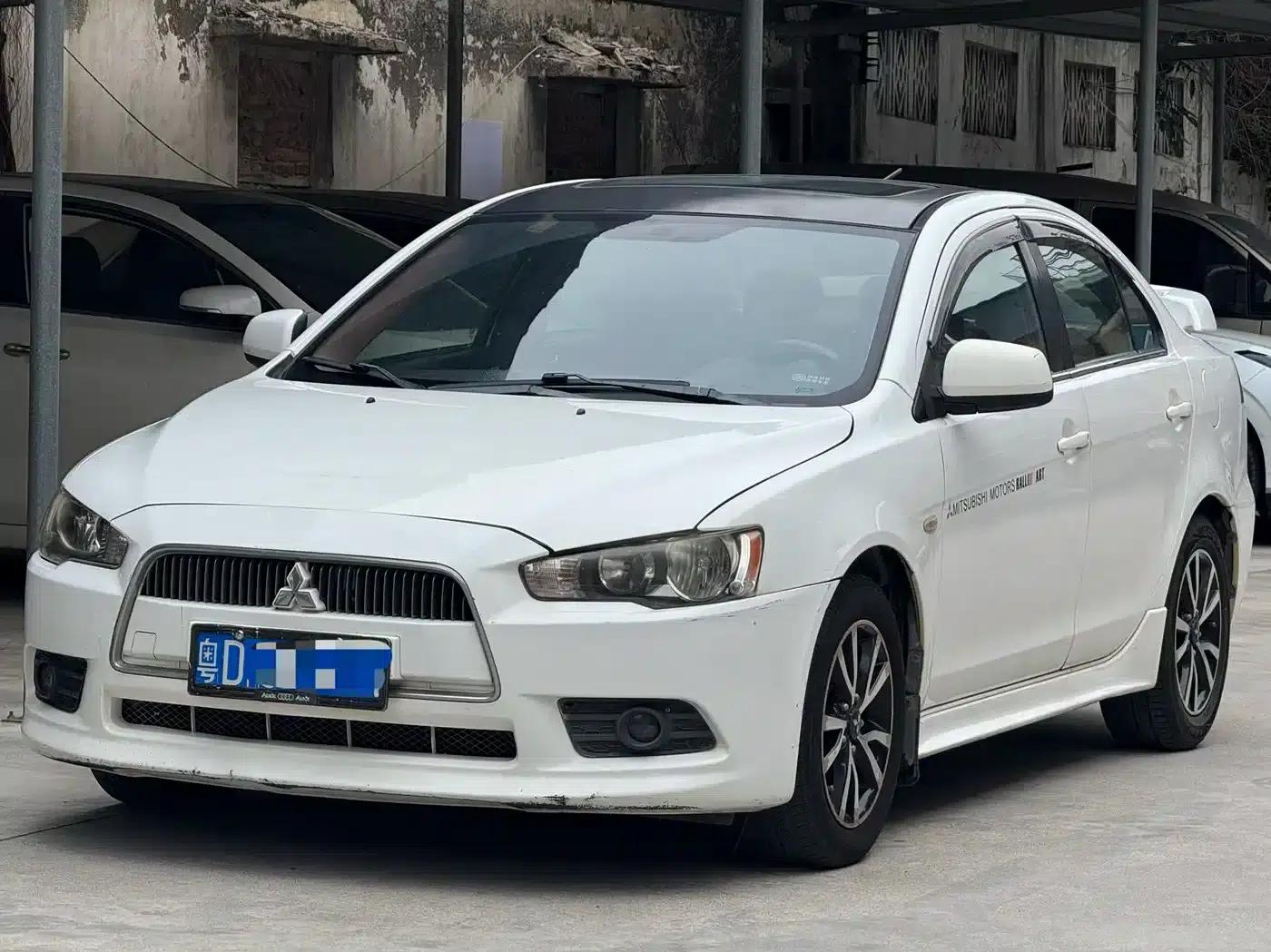 Lancer EX 2013 Luxury Edition 1.8L CVT — миниатюра 1