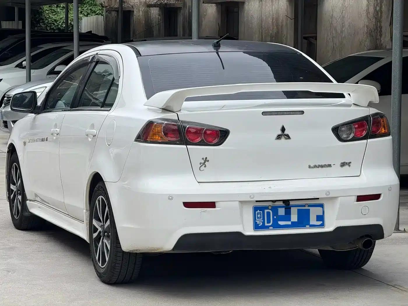 Lancer EX 2013 Luxury Edition 1.8L CVT — миниатюра 8
