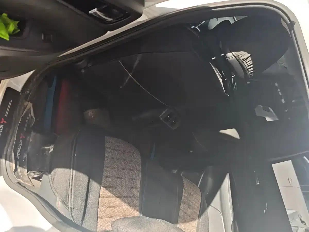 Eclipse Cross 2021 1.5T CVT 2WD Dream Edition — миниатюра 7