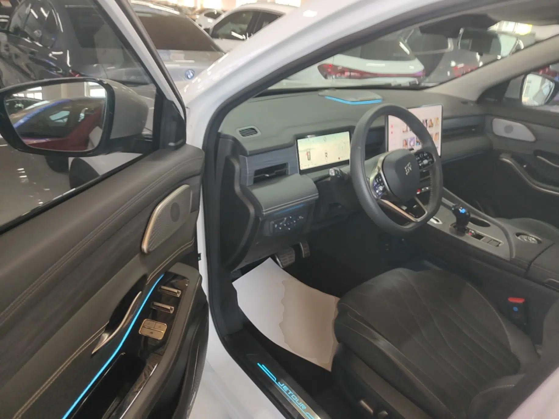 JETOUR Shanhai L9 2024 1.5TD 2DHT Pro 5-Seater — миниатюра 19