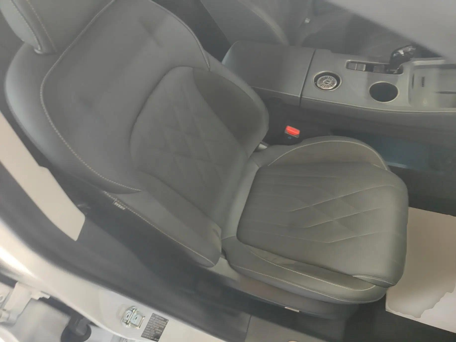 JETOUR Shanhai L9 2024 1.5TD 2DHT Pro 5-Seater — миниатюра 23