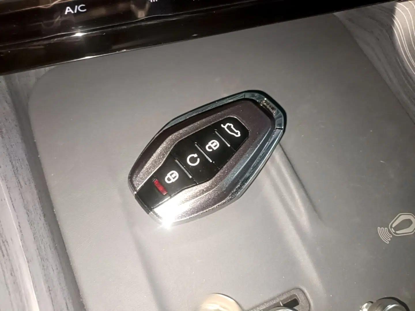 JETOUR Shanhai L9 2024 1.5TD 2DHT Pro 7-Seater — миниатюра 12