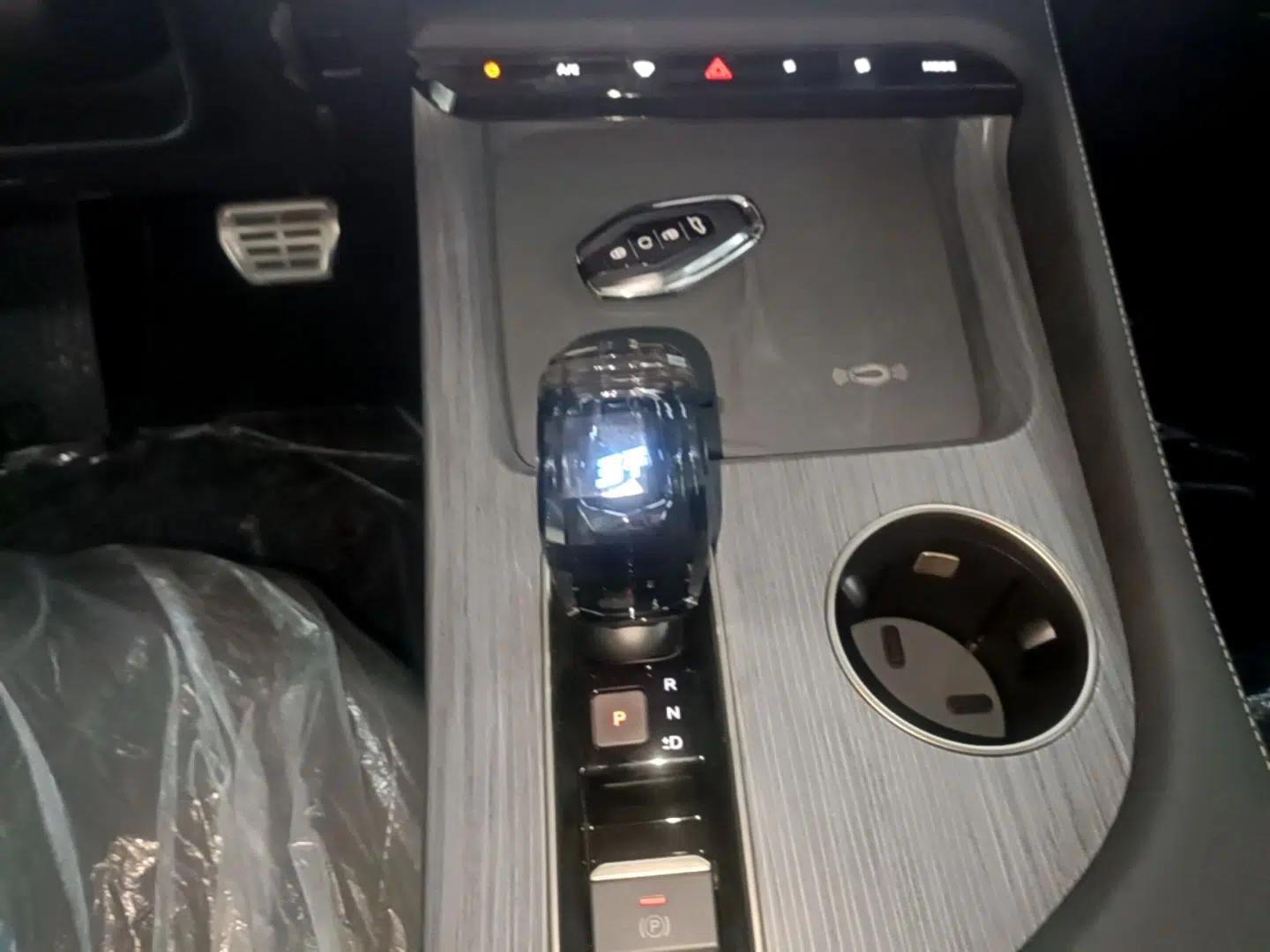 JETOUR Shanhai L9 2024 1.5TD 2DHT Pro 7-Seater — миниатюра 17