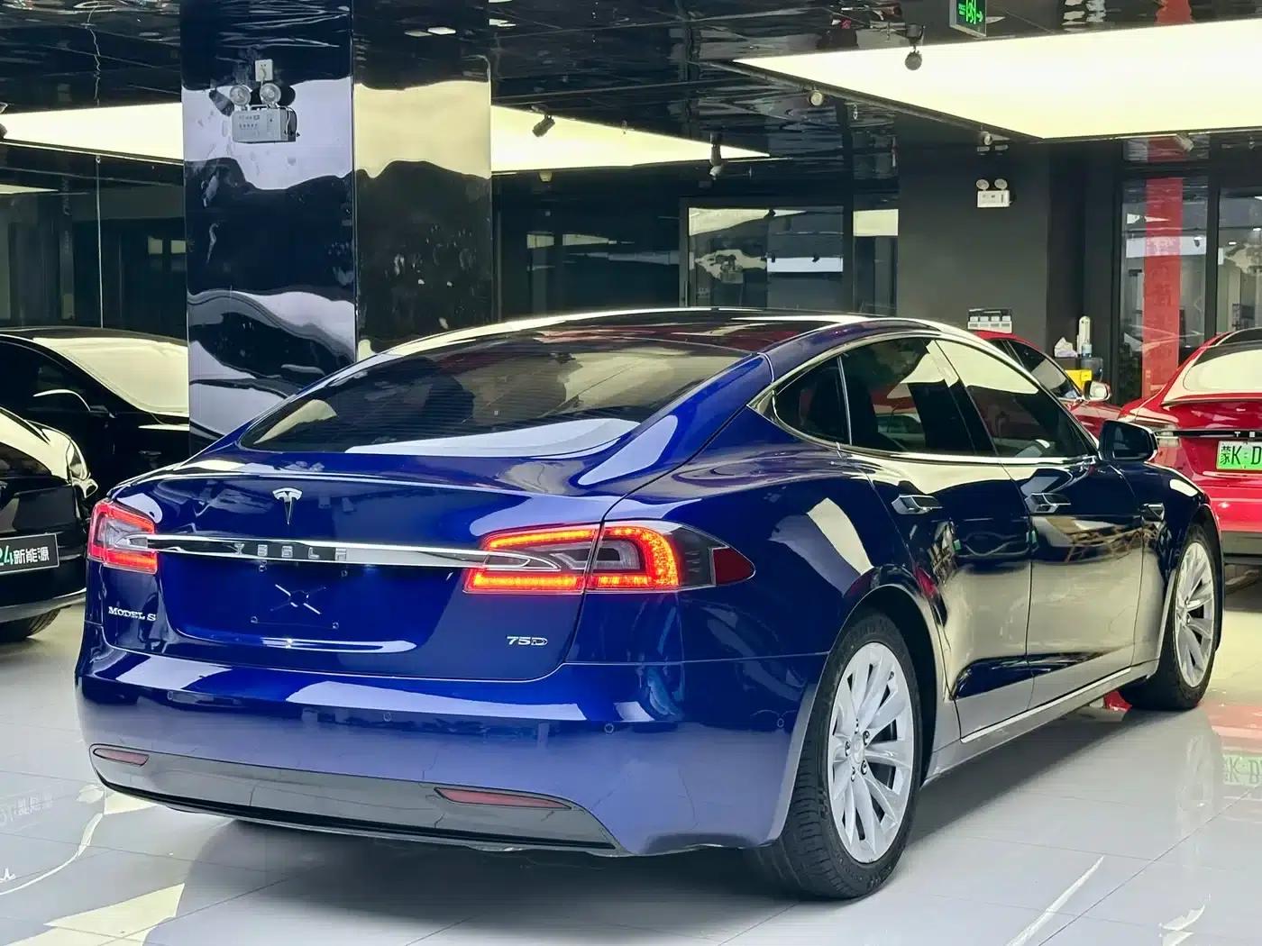 2017 Model S 75D Standard Range — миниатюра 4