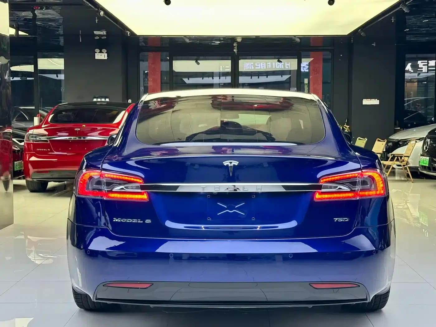 2017 Model S 75D Standard Range — миниатюра 5