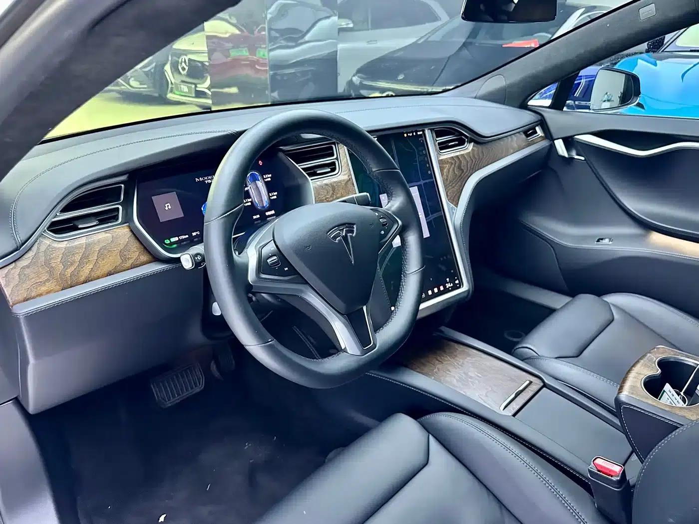2017 Model S 75D Standard Range — миниатюра 8