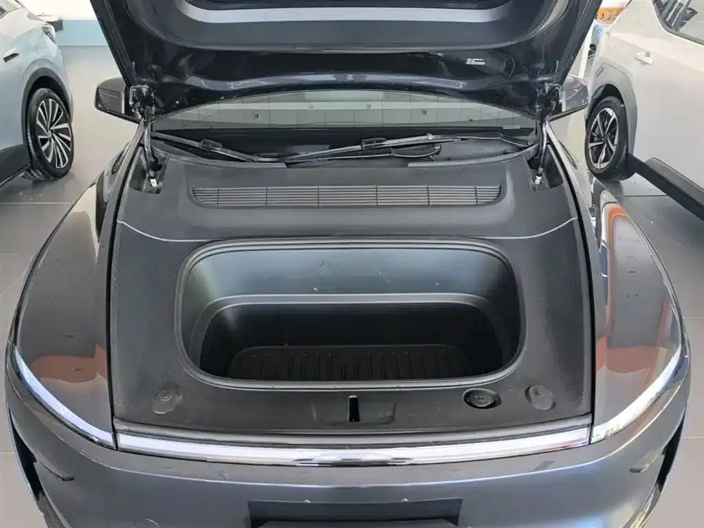 Model Y L 2025 Long Range All-Wheel Drive — миниатюра 20