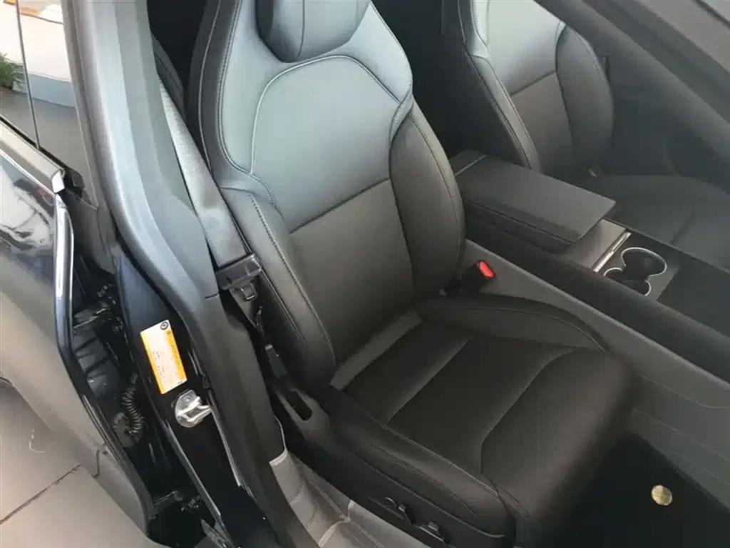 Model Y L 2025 Long Range All-Wheel Drive — миниатюра 25