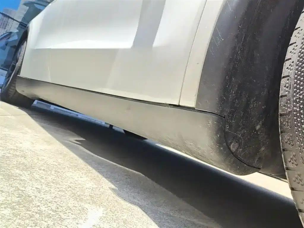 Model Y L 2025 Long Range All-Wheel Drive — миниатюра 21