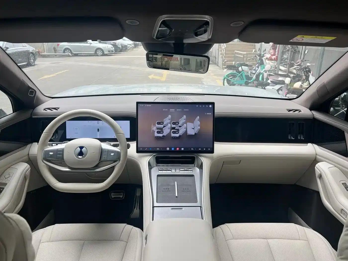 Denza N8L 2025 Premium Edition — миниатюра 21
