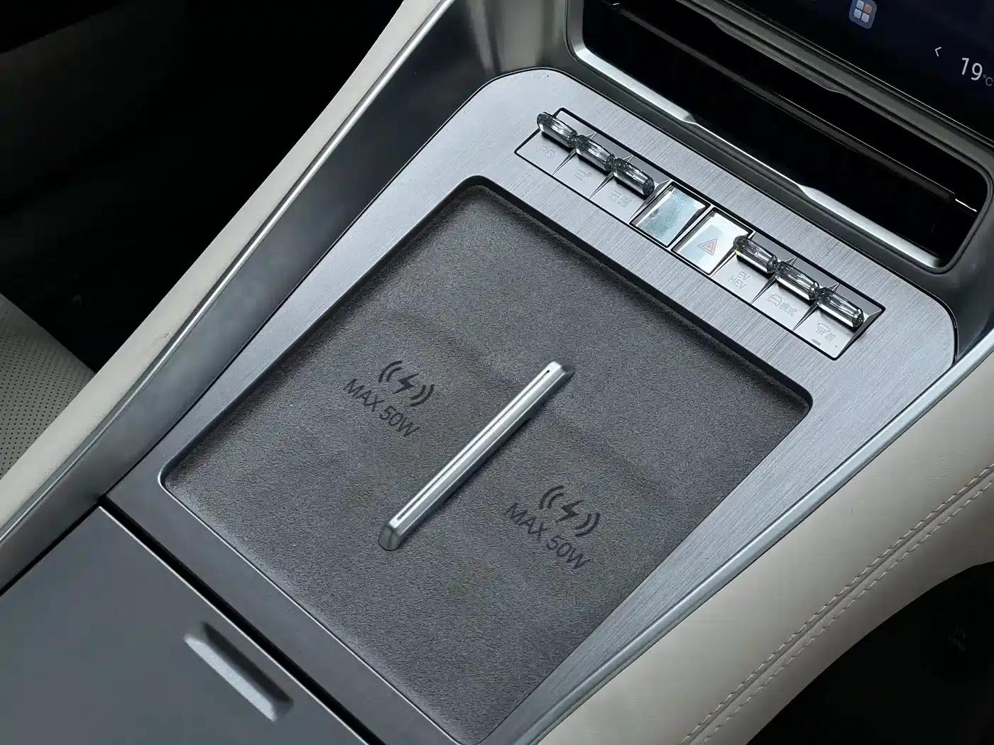 Denza N8L 2025 Premium Edition — миниатюра 24