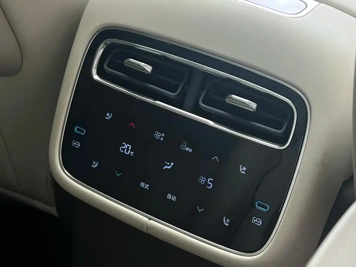 Denza N8L 2025 Premium Edition — миниатюра 26