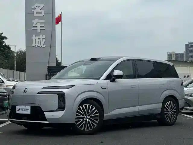 Denza N8L 2025 Premium Edition