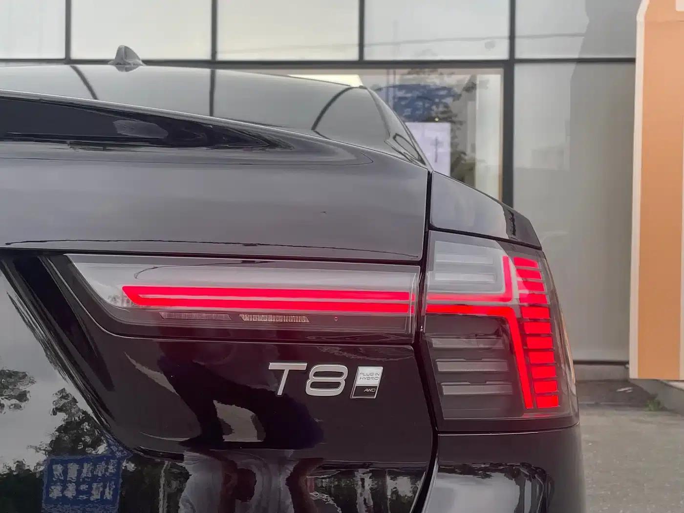 2026 Volvo S90 Plug-in Hybrid, All-Wheel Drive, Long Range, Inscription Luxury Edition — миниатюра 16