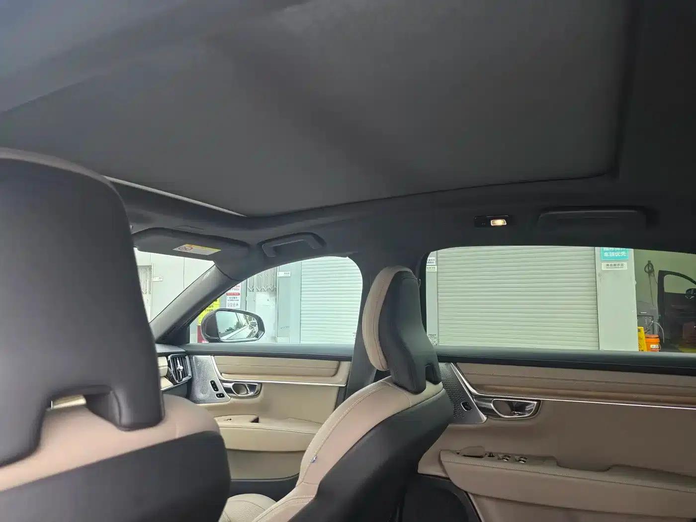 2026 Volvo S90 Plug-in Hybrid, All-Wheel Drive, Long Range, Inscription Luxury Edition — миниатюра 15