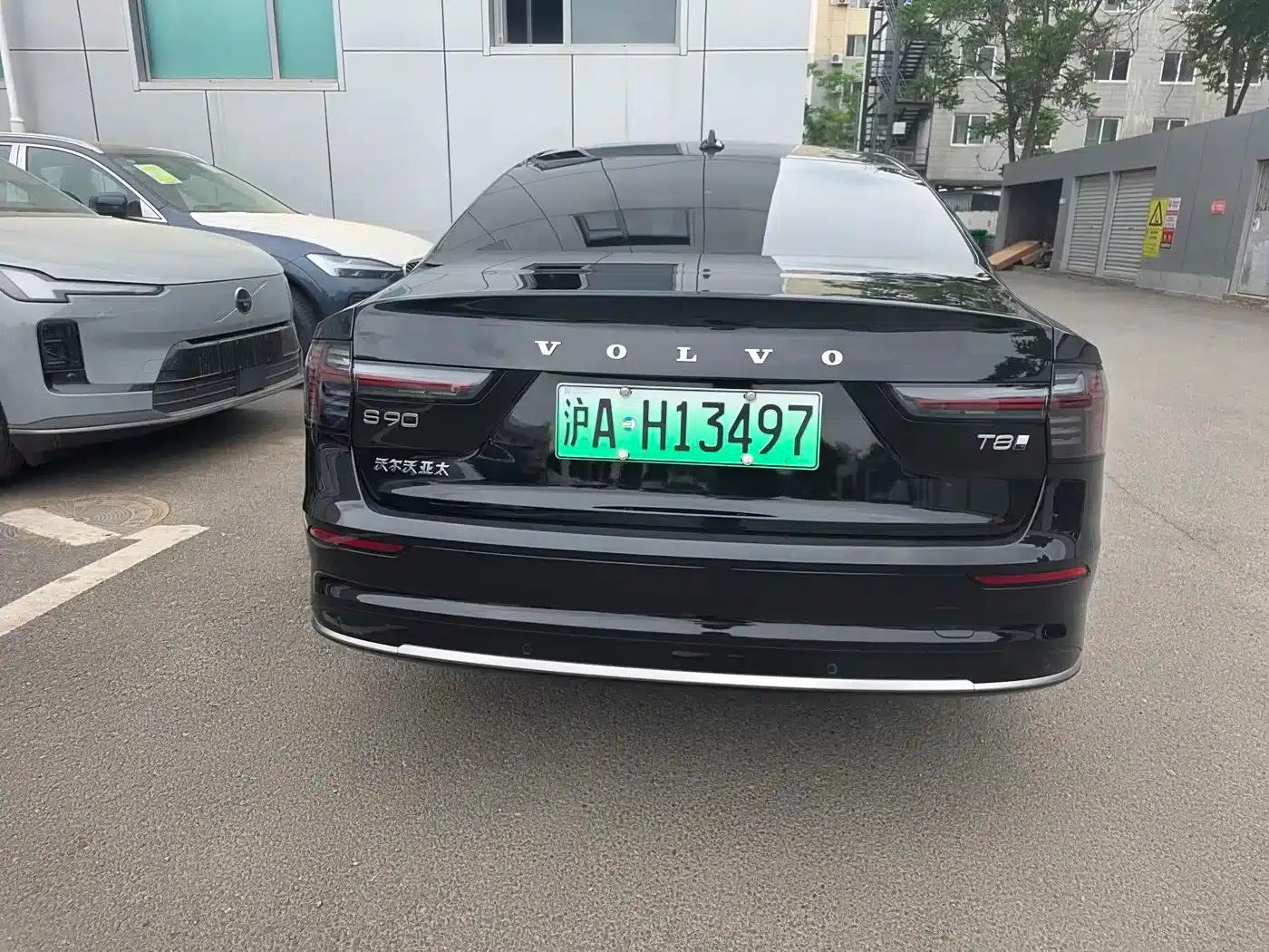 2026 Volvo S90 Plug-in Hybrid, All-Wheel Drive, Long Range, Inscription Luxury Edition — миниатюра 6