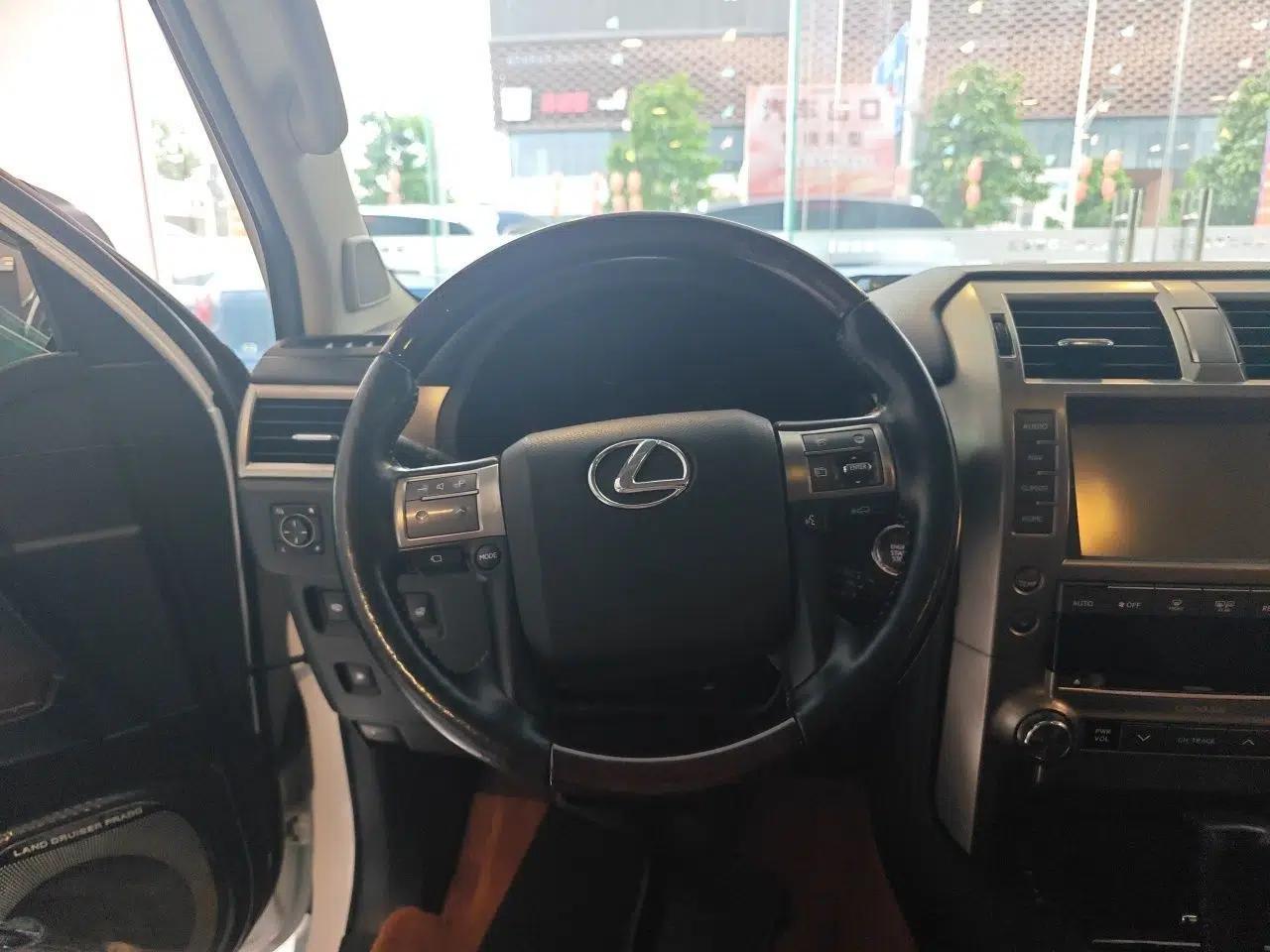 Lexus GX 2014 400 Deluxe Edition — миниатюра 11