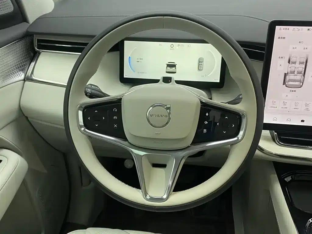 Volvo EM90 2025 Ultra 6-seater — миниатюра 14