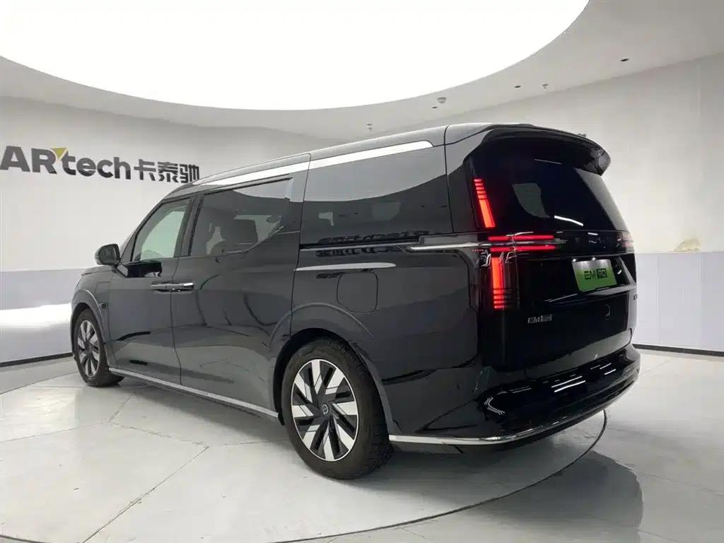 Volvo EM90 2025 Ultra 6-seater — миниатюра 7