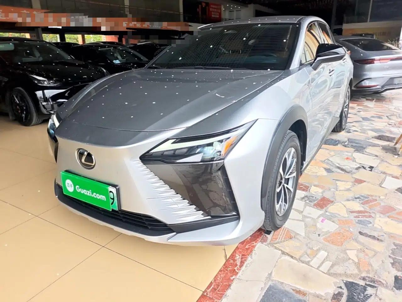Lexus RZ 2023 450e All-Wheel-Drive Long-Range Version — миниатюра 1