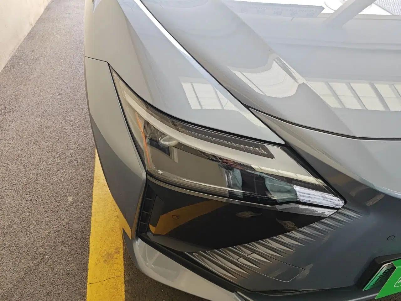 Lexus RZ 2023 300e Long-Range Indulgence Edition — миниатюра 7