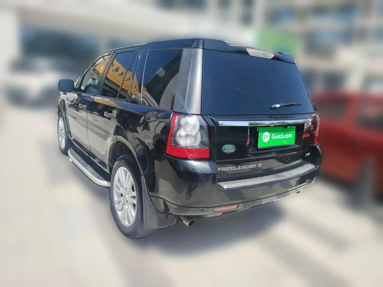 Land Rover Freelander 2 2012 2.0T Si4 SE Gasoline Version — миниатюра 4