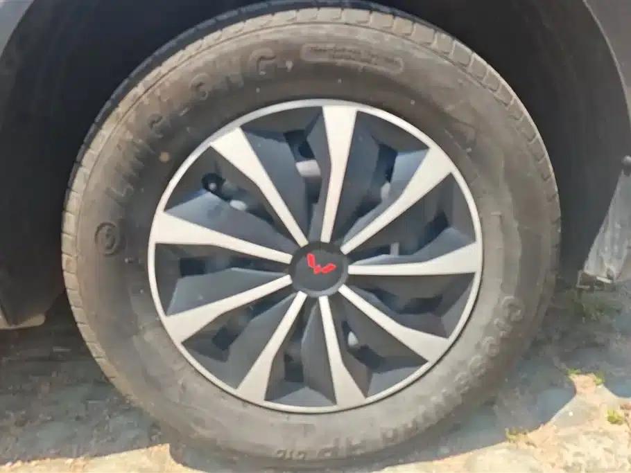 Wuling Hongguang New Energy 2024 Pure Electric Version 300KM Standard Edition — миниатюра 6