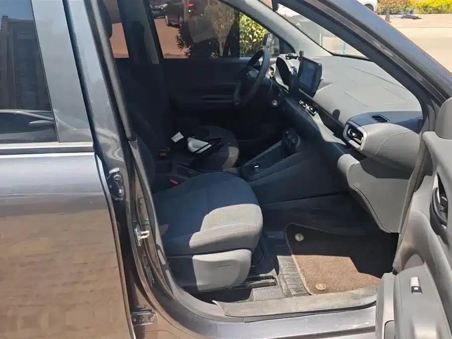 Wuling Hongguang New Energy 2024 Pure Electric Version 300KM Standard Edition — миниатюра 8