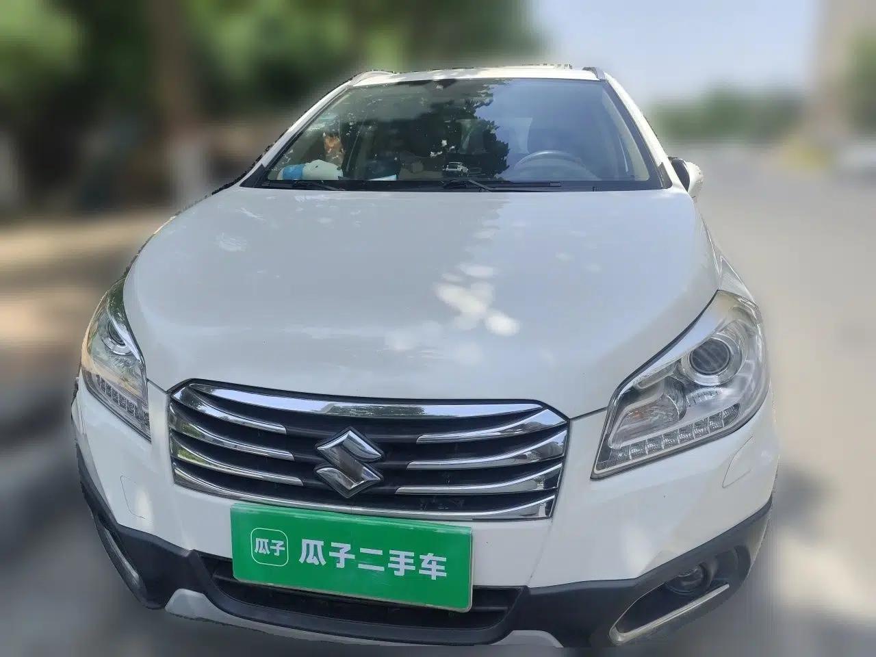 Suzuki S-Cross 2014 1.6L Manual Two-Wheel Drive Elite Model — миниатюра 2