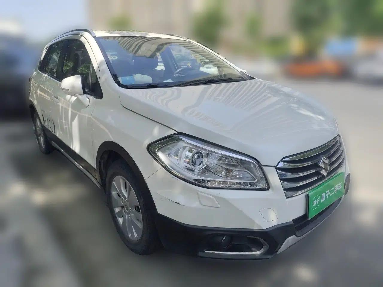 Suzuki S-Cross 2014 1.6L Manual Two-Wheel Drive Elite Model — миниатюра 3