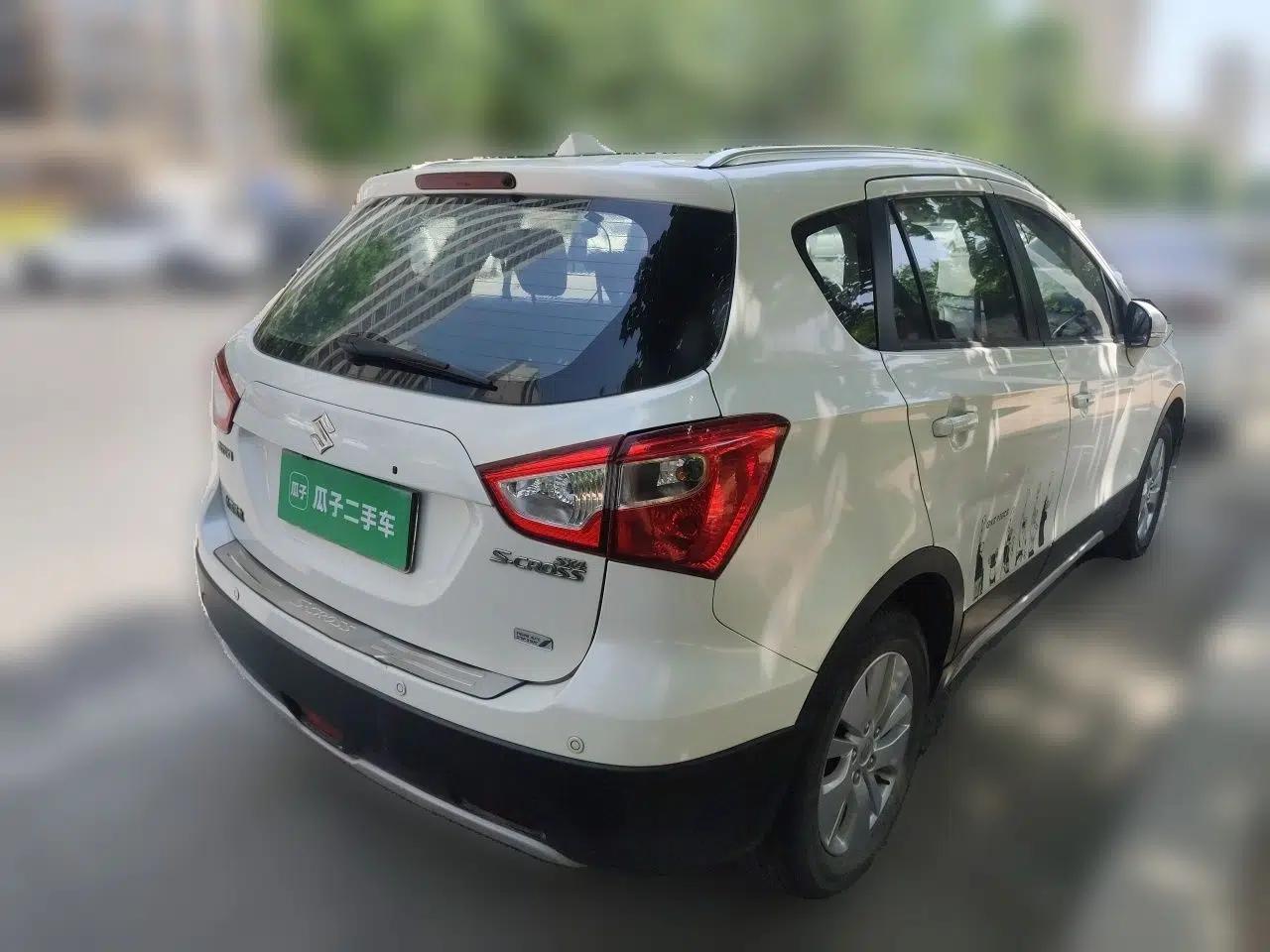 Suzuki S-Cross 2014 1.6L Manual Two-Wheel Drive Elite Model — миниатюра 6