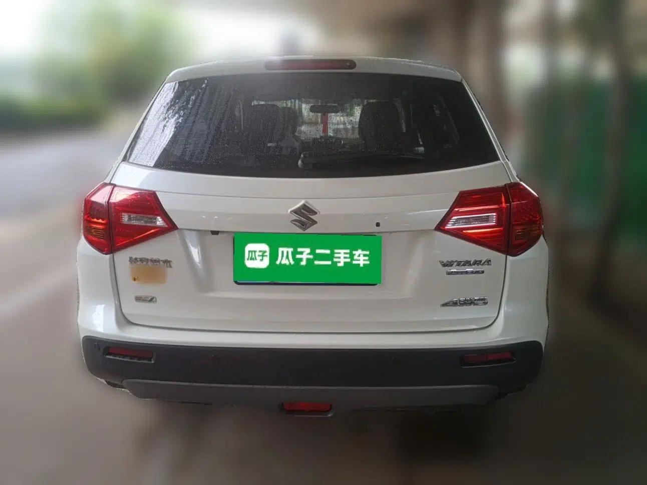 Suzuki Vitara 2016 1.4T Automatic 4x4 Flagship Model — миниатюра 5