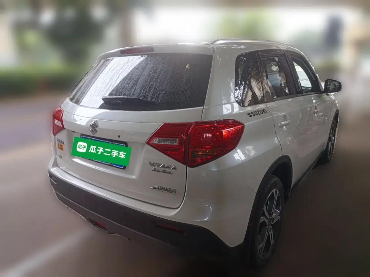 Suzuki Vitara 2016 1.4T Automatic 4x4 Flagship Model — миниатюра 6