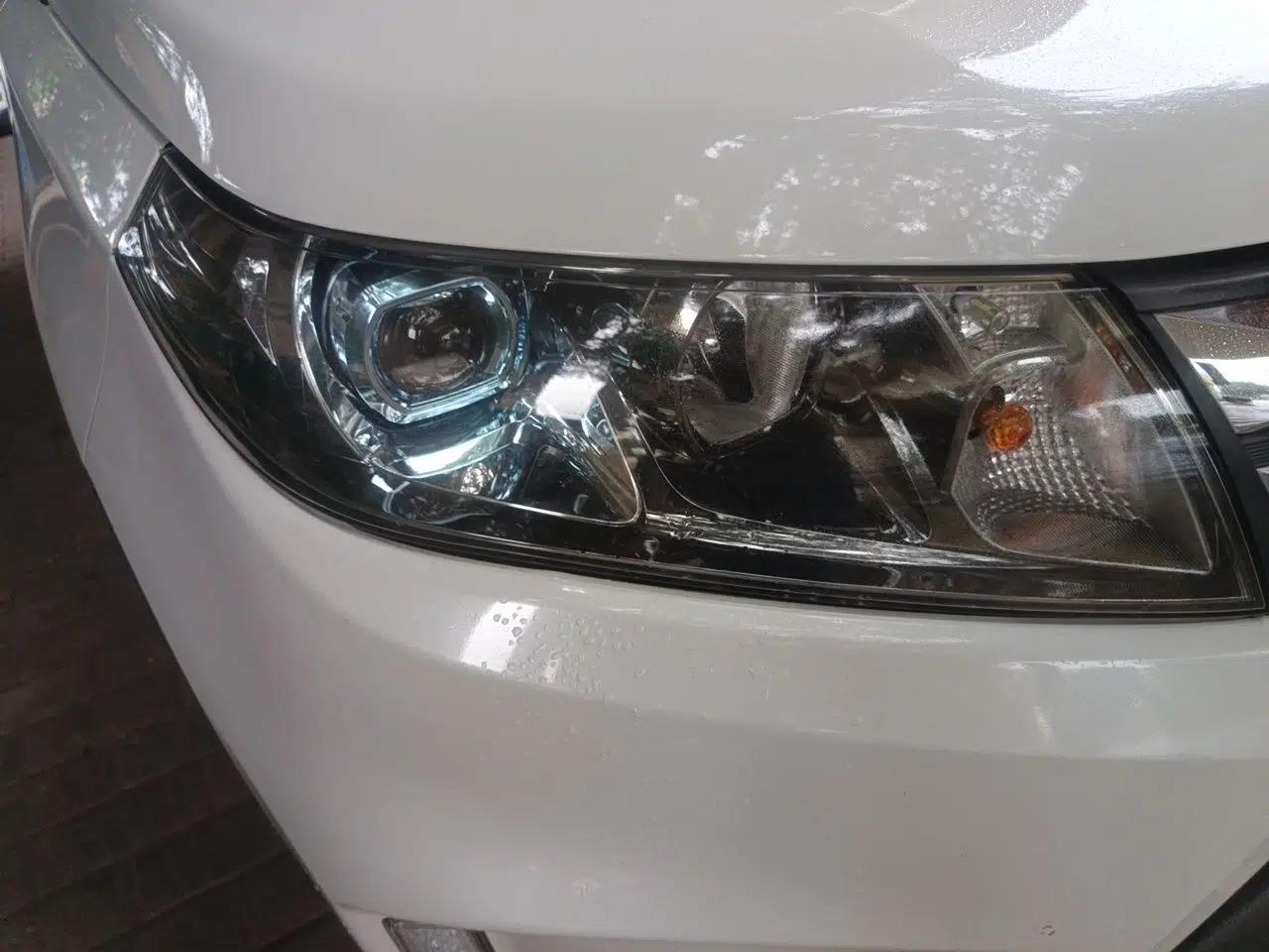 Suzuki Vitara 2016 1.4T Automatic 4x4 Flagship Model — миниатюра 7