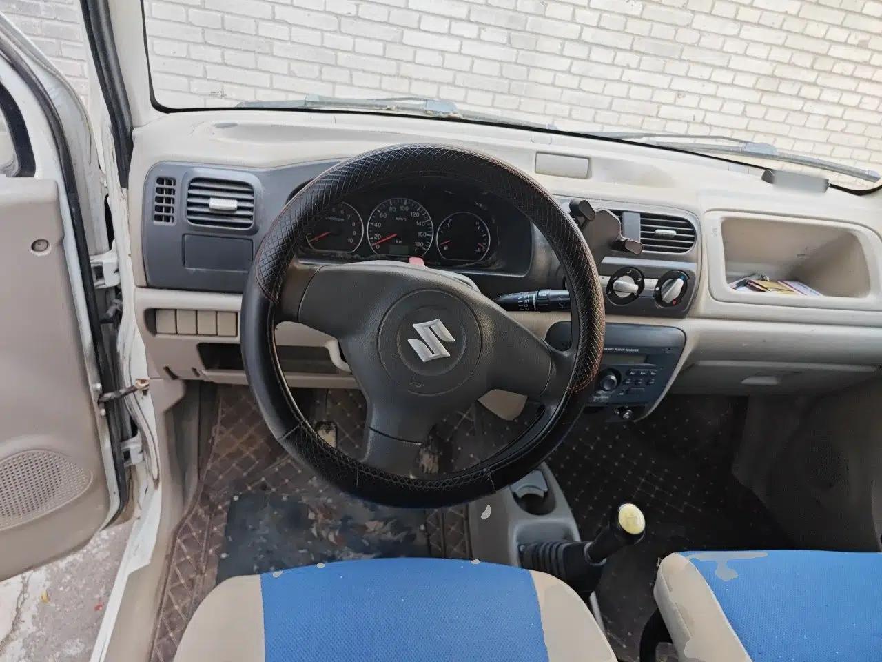 Suzuki Wagon R 2015 1.0L Manual Comfort Model — миниатюра 11