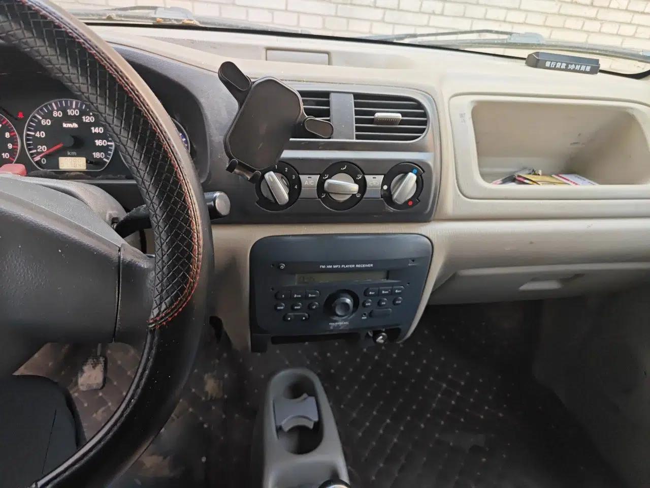 Suzuki Wagon R 2015 1.0L Manual Comfort Model — миниатюра 14