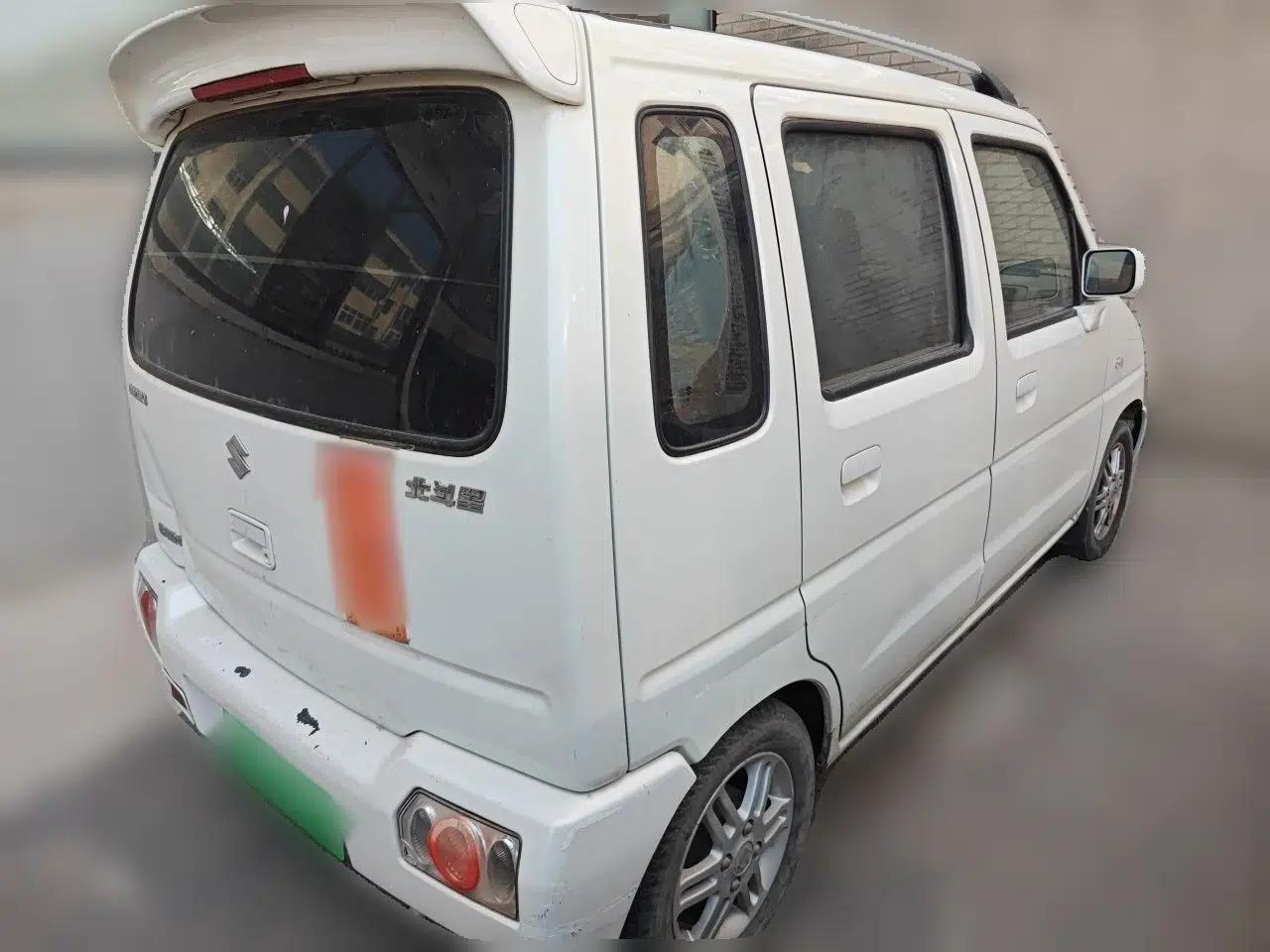 Suzuki Wagon R 2015 1.0L Manual Comfort Model — миниатюра 6
