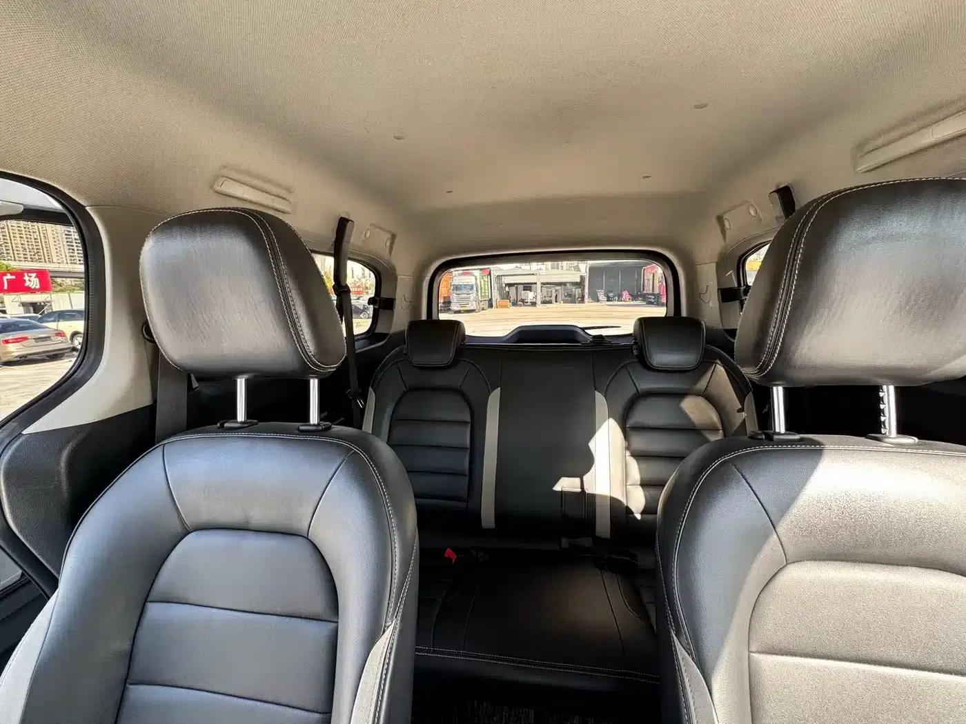 Wuling Journey 2021 1.5T Manual Deluxe Edition — миниатюра 23